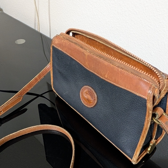 Vintage Dooney Bourke Blue Pebbled All Weather Leather Shoulder Bag Purse - Picture 2 of 12